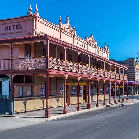 Club Hotel Glen Innes Buitenkant foto